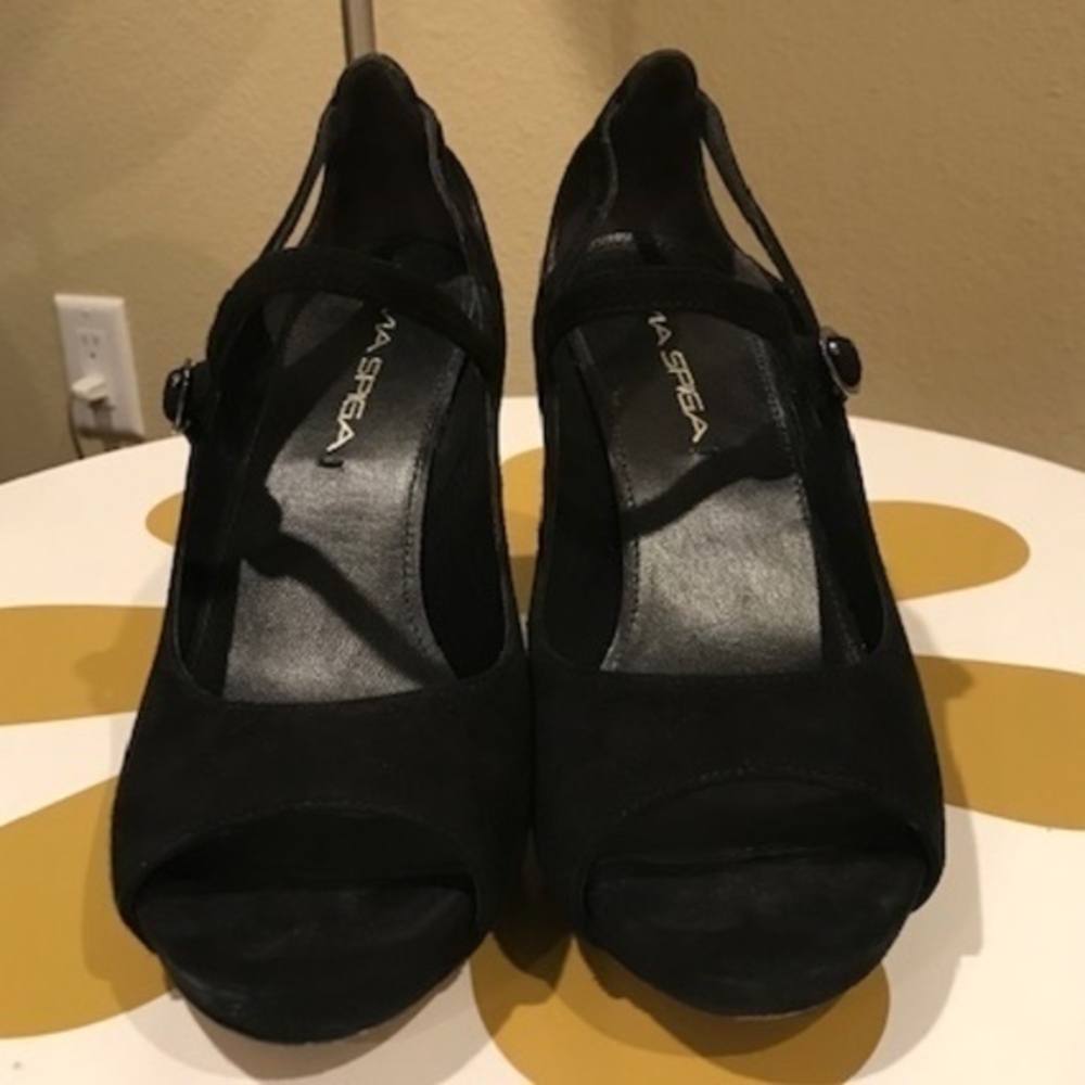 VIA SPIGA BLACK VELVET OPEN TOE HEELS